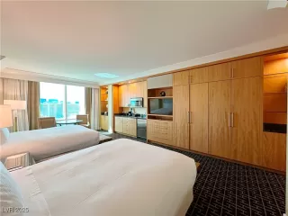 Photo #4: 2720597 Listing