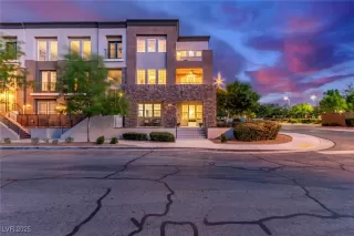 More Details about MLS # 2720612 : 3165 VIA COMO DRIVE