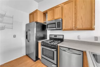 Photo #3: 2720626 Listing 