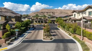 Photo #1: 2720653 Listing 