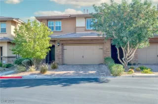 Photo #2: 2720653 Listing 