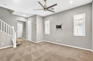 Photo #6: 2720653 Listing 