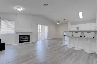 Photo #1: 2720655 Listing 