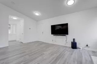 Photo #3: 2720655 Listing 