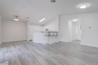 Photo #4: 2720655 Listing 