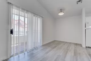 Photo #6: 2720655 Listing 