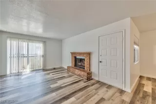 Photo #1: 2720679 Listing 