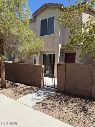 Photo #1: 2720693 Listing 