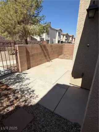 Photo #2: 2720693 Listing 