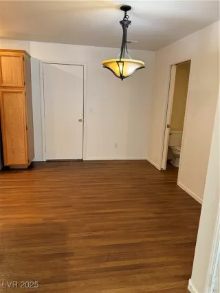 Photo #5: 2720693 Listing 