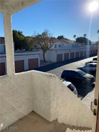 Photo #2: 2720697 Listing 