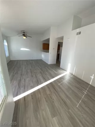 Photo #5: 2720697 Listing 