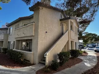 Photo #1: 2720718 Listing 