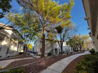 Photo #2: 2720718 Listing 