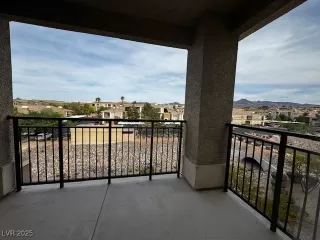 Photo #2: 2720725 Listing 