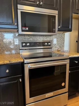 Photo #4: 2720725 Listing 