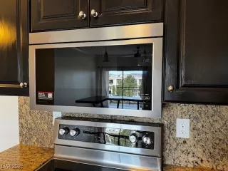 Photo #6: 2720725 Listing 