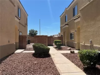 Photo #2: 2720745 Listing 