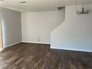 Photo #5: 2720745 Listing 