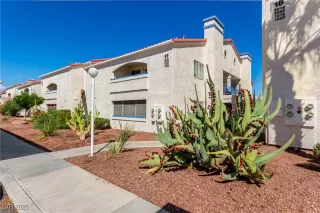 Photo #1: 2720749 Listing 