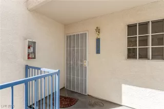 Photo #2: 2720749 Listing 