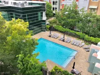 Photo #1: 2720777 Listing 