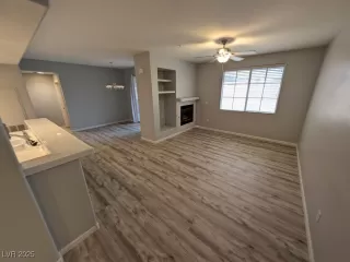 Photo #1: 2720787 Listing 