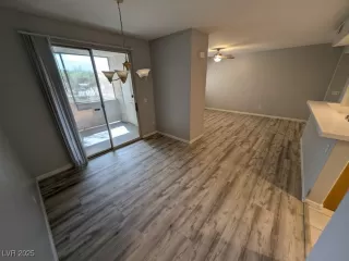 Photo #3: 2720787 Listing 