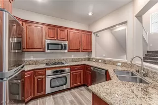 Photo #1: 2720794 Listing 