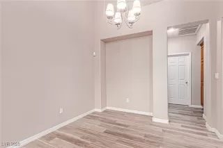 Photo #5: 2720794 Listing 