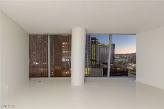 Photo #1: 2720795 Listing 