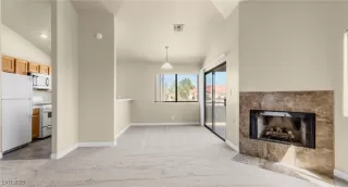 Photo #5: 2720814 Listing 