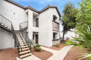 Photo #1: 2720826 Listing 