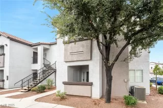 Photo #3: 2720826 Listing 