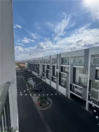 Browse active condo listings in LOFT 5