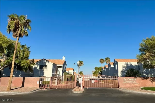 MLS: 2720858 Condo For Sale