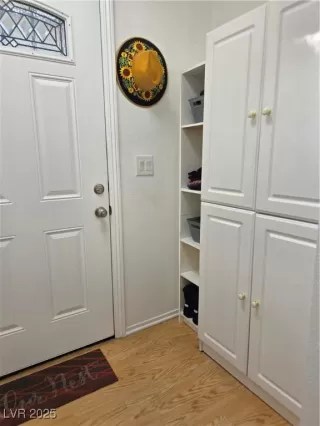 Photo #2: 2720860 Listing 