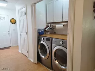 Photo #3: 2720860 Listing 