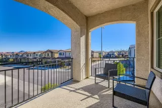 Photo #3: 2720867 Listing 