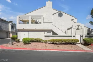 Photo #1: 2720875 Listing 