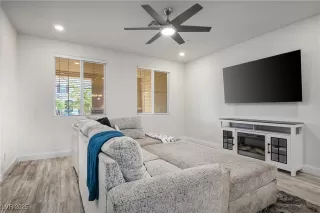 Photo #5: 2720876 Listing 