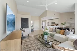 Photo #6: 2720881 Listing 