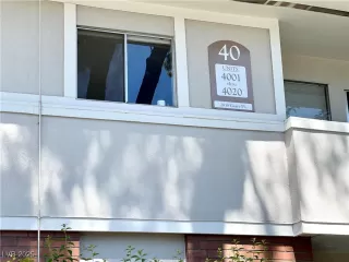 Photo #1: 2720941 Listing 