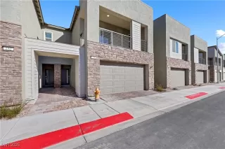 Photo #1: 2720946 Listing 