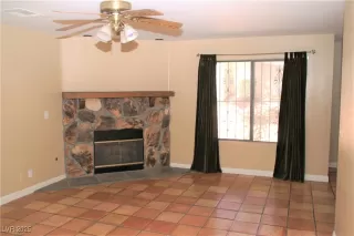 Photo #5: 2720957 Listing 