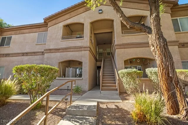 MLS: 2720959 Condo For Sale