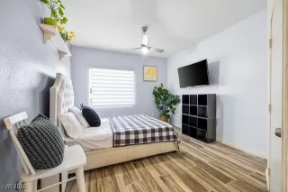 Photo #3: 2720959 Listing