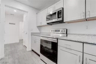 Photo #3: 2720964 Listing 