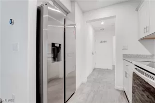 Photo #5: 2720964 Listing 