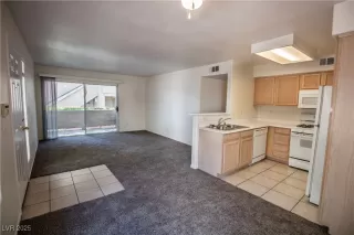 Photo #2: 2720965 Listing 